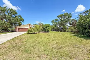 911 Cimarron Cir, Bradenton, FL 34209 - Photo 3