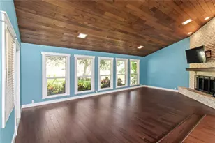 911 Cimarron Cir, Bradenton, FL 34209 - Photo 11