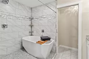 911 Cimarron Cir, Bradenton, FL 34209 - Photo 37