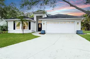 7 Arbor Oaks Dr, Sarasota, FL 34232 - Photo 1