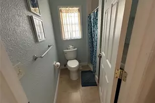 1500 Crest Dr, Englewood, FL 34223 - Photo 9