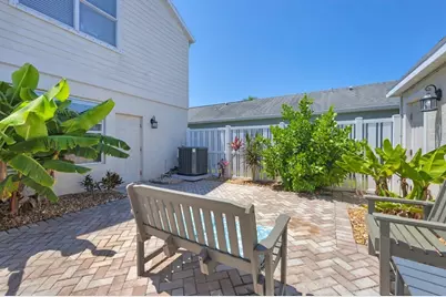 4811 Woodbrook Drive, Sarasota, FL 34243 - Photo 37