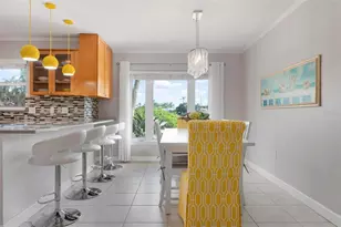 602 Baronet Ln, Holmes Beach, FL 34217 - Photo 15