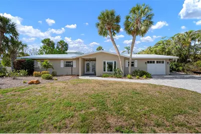 602 Baronet Lane, Holmes Beach, FL 34217 - Photo 3