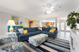 602 Baronet Ln, Holmes Beach, FL 34217 - Photo 5