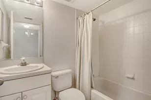 8315 Glen Rose Way, Sarasota, FL 34238 - Photo 27