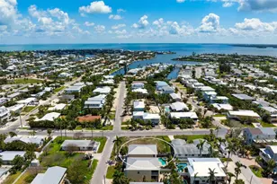 215 65th St, Holmes Beach, FL 34217 - Photo 63