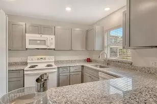383 Bobby Jones Rd, Sarasota, FL 34232 - Photo 11