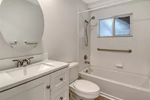 383 Bobby Jones Rd, Sarasota, FL 34232 - Photo 23