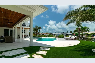 603 Emerald Lane, Holmes Beach, FL 34217 - Photo 47