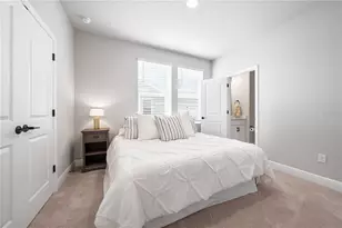 2408 Ezzell Ct, Sarasota, FL 34237 - Photo 33