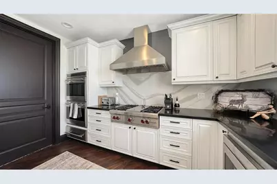 420 Golden Gate Point #200A, Sarasota, FL 34236 - Photo 19