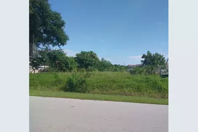 612 Dolphin Parkway, Punta Gorda, FL 33950 - Photo 1