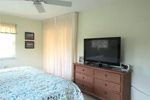 4700 Greencroft Rd, Sarasota, FL 34235 - Photo 13