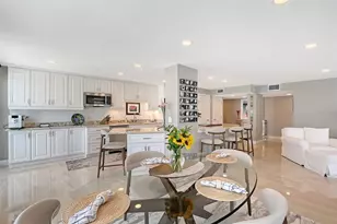 2425 Gulf of Mexico Dr, Longboat Key, FL 34228 - Photo 11