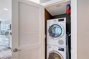 2425 Gulf of Mexico Dr, Longboat Key, FL 34228 - Photo 21