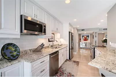 2425 Gulf Of Mexico Drive #6A, Longboat Key, FL 34228 - Photo 13