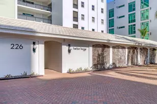 226 Golden Gate Point, Sarasota, FL 34236 - Photo 7