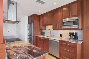 226 Golden Gate Point, Sarasota, FL 34236 - Photo 19