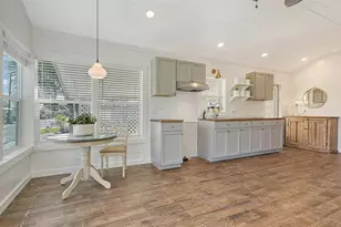 13 Oak St, Bradenton, FL 34208 - Photo 3