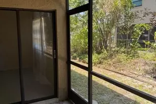 7273 Cloister Dr, Sarasota, FL 34231 - Photo 3