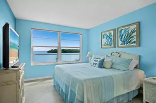 4310 Falmouth Dr, Longboat Key, FL 34228 - Photo 19