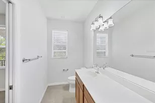 3760 82nd Ave Cir E, Sarasota, FL 34243 - Photo 19