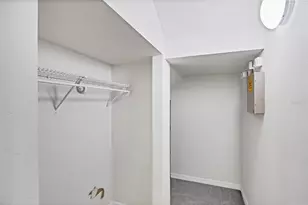 3760 82nd Ave Cir E, Sarasota, FL 34243 - Photo 27