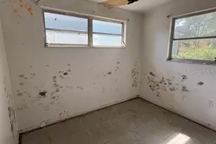 1758 35th St, Sarasota, FL 34234 - Photo 11