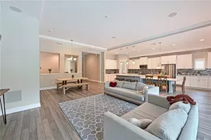 8916 Isabella Cir, Parrish, FL 34219 - Photo 7