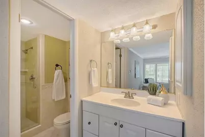 1100 Imperial Drive #403, Sarasota, FL 34236 - Photo 21