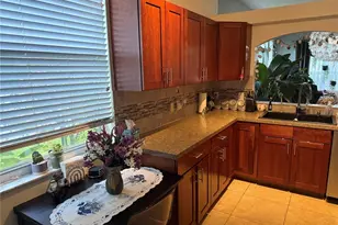 817 Tallgrass Ln, Bradenton, FL 34212 - Photo 11