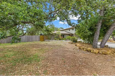 8255 Longbay Boulevard, Sarasota, FL 34243 - Photo 39