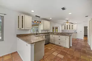 8255 Longbay Blvd, Sarasota, FL 34243 - Photo 9