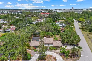 8255 Longbay Blvd, Sarasota, FL 34243 - Photo 45