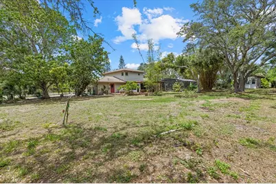 8255 Longbay Boulevard, Sarasota, FL 34243 - Photo 35