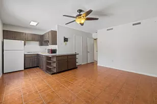 8255 Longbay Blvd, Sarasota, FL 34243 - Photo 19