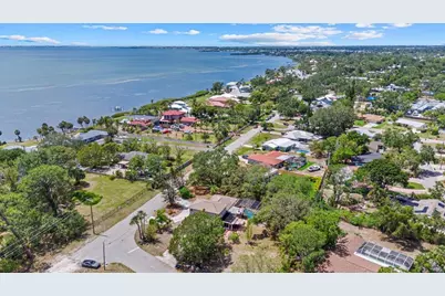 8255 Longbay Boulevard, Sarasota, FL 34243 - Photo 47