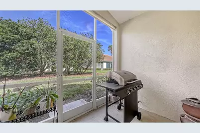 6721 Oak Manor Drive, Lakewood Ranch, FL 34202 - Photo 25