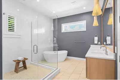 3702 5th Avenue, Holmes Beach, FL 34217 - Photo 13