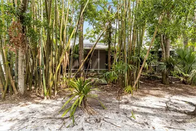 642 N Jefferson Avenue #13, Sarasota, FL 34237 - Photo 33