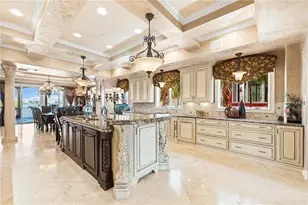 290 N Washington Dr, Sarasota, FL 34236 - Photo 13