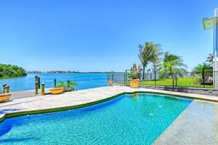 290 N Washington Dr, Sarasota, FL 34236 - Photo 5