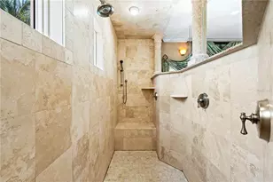 290 N Washington Dr, Sarasota, FL 34236 - Photo 47