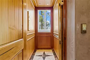 290 N Washington Dr, Sarasota, FL 34236 - Photo 25