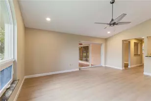 4443 Robin Hood Trail W, Sarasota, FL 34232 - Photo 17