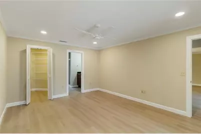 4443 Robin Hood Trail W, Sarasota, FL 34232 - Photo 19