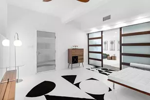 7647 Sanderling Rd, Sarasota, FL 34242 - Photo 9