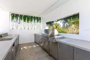 7647 Sanderling Rd, Sarasota, FL 34242 - Photo 47