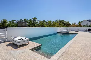 7647 Sanderling Rd, Sarasota, FL 34242 - Photo 53